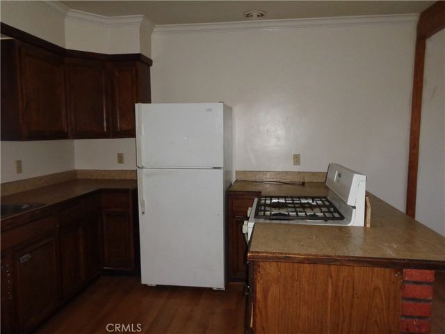1021 Coulter Pine, Crestline, CA 92325