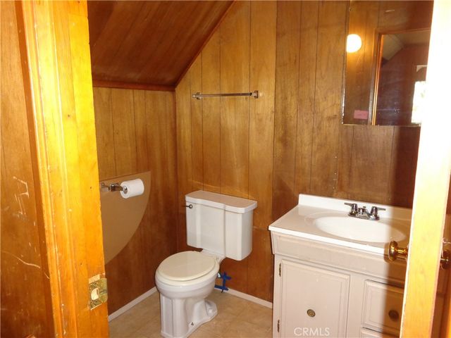 1021 Coulter Pine, Crestline, CA 92325