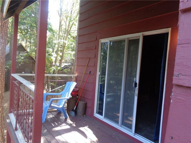 1021 Coulter Pine, Crestline, CA 92325