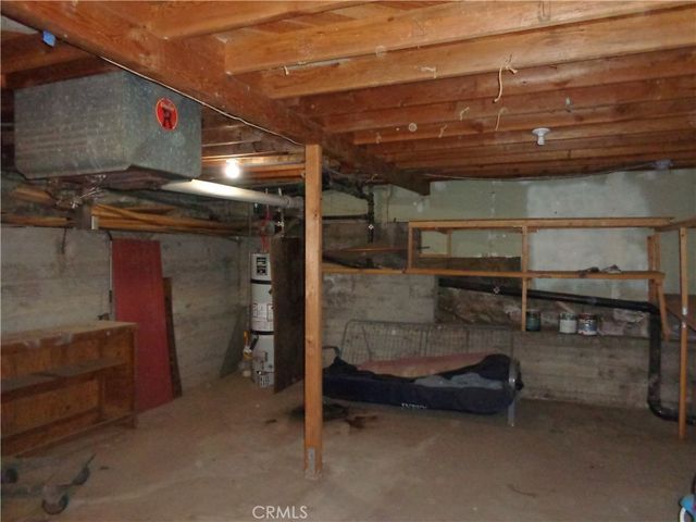 1021 Coulter Pine, Crestline, CA 92325