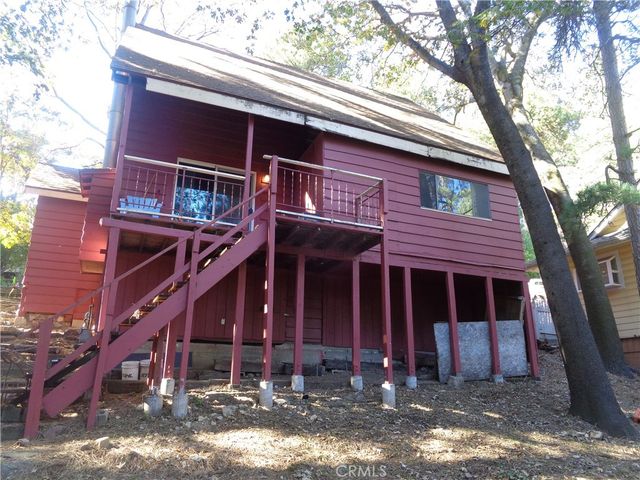 1021 Coulter Pine, Crestline, CA 92325