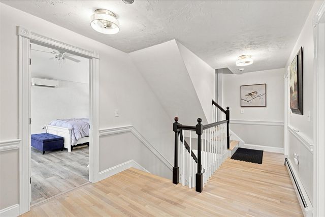 31 Quaker Village Ln, Sandwich, MA 02537