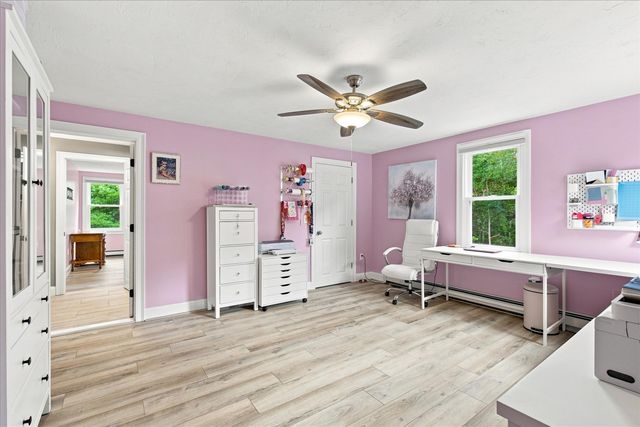 31 Quaker Village Ln, Sandwich, MA 02537