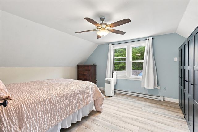 31 Quaker Village Ln, Sandwich, MA 02537