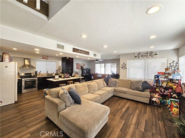 23886 Mark Twain, Moreno Valley, CA 92557