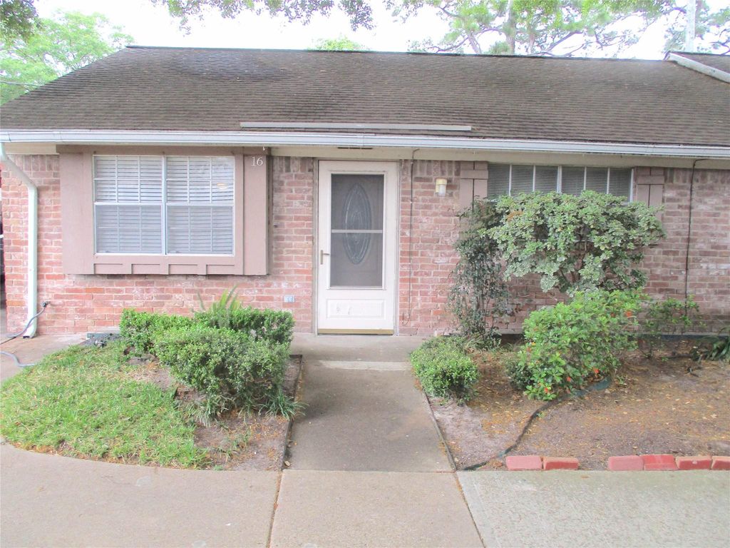 10122 Shadow Wood Drive 16, Houston, TX 77043