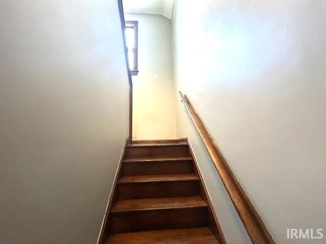 104 S Weinbach Avenue, Evansville, IN 47714