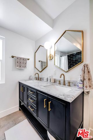 14716 Killion Street, Sherman Oaks, CA 91411