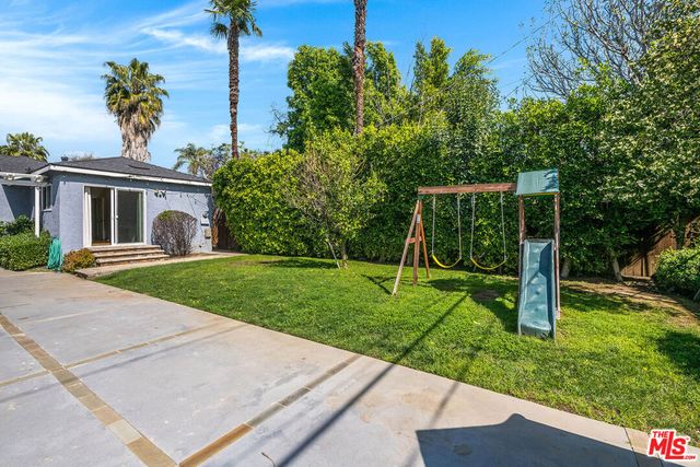 14716 Killion Street, Sherman Oaks, CA 91411