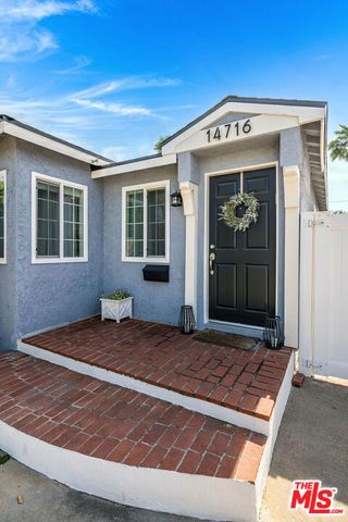 14716 Killion Street, Sherman Oaks, CA 91411