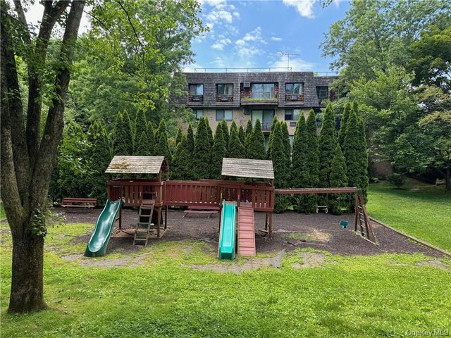 500 Central Park Avenue 117, Scarsdale, NY 10583