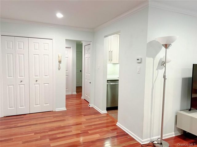 500 Central Park Avenue 117, Scarsdale, NY 10583
