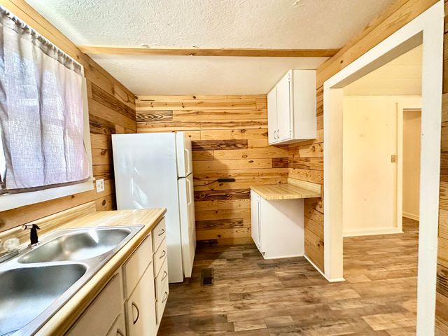 1622 Crider Street, West Plains, MO 65775