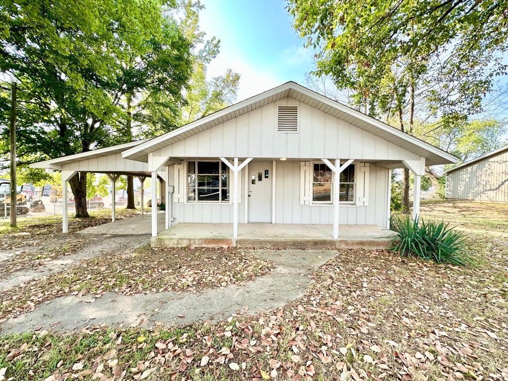 1622 Crider Street, West Plains, MO 65775