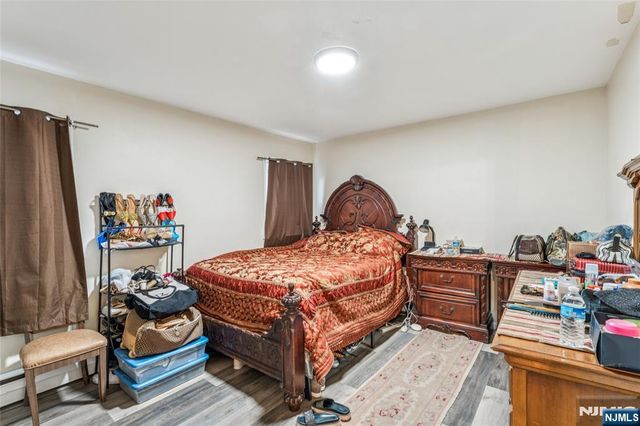 18 Gifford Court, Maplewood, NJ 07040