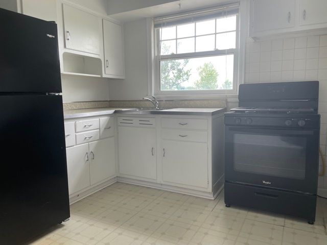 4237 W Nelson Street 2, Chicago, IL 60641