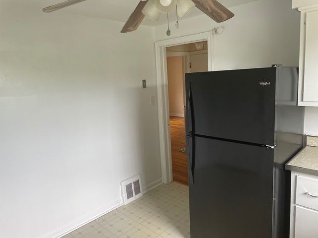 4237 W Nelson Street 2, Chicago, IL 60641