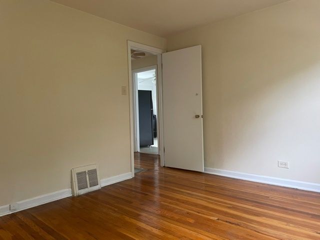 4237 W Nelson Street 2, Chicago, IL 60641