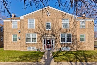 4237 W Nelson Street 2, Chicago, IL 60641