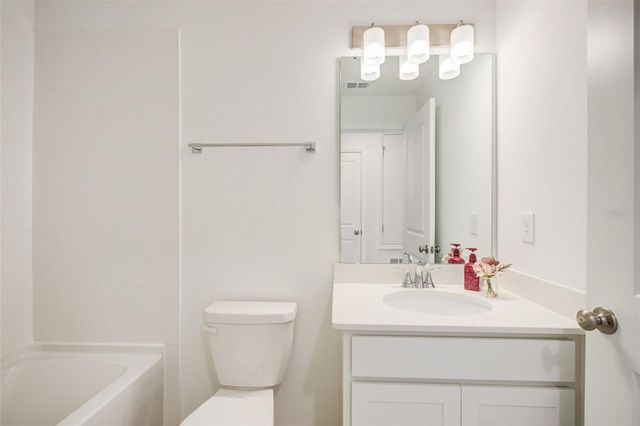 15098 WINDFLOWER ALLEY, Winter Garden, FL 34787