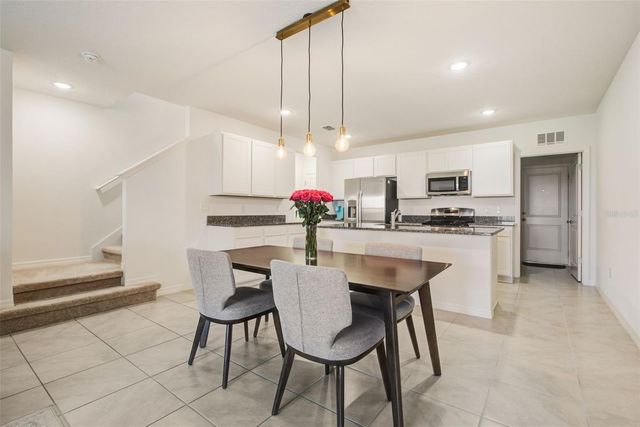 15098 WINDFLOWER ALLEY, Winter Garden, FL 34787