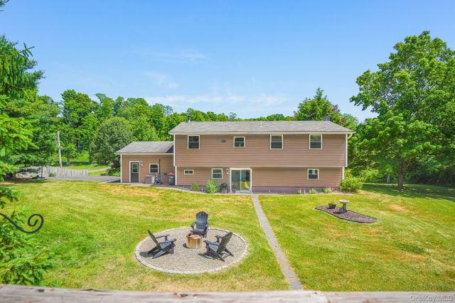75 Creek Road, Staatsburg, NY 12580