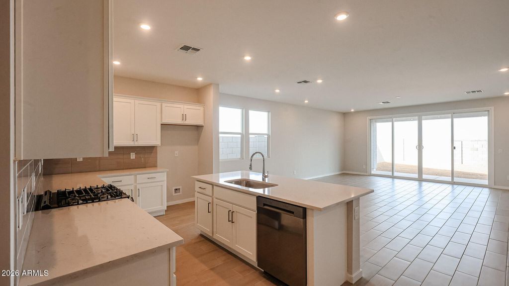 23022 W IRMA Lane, Surprise, AZ 85387 — photo 2