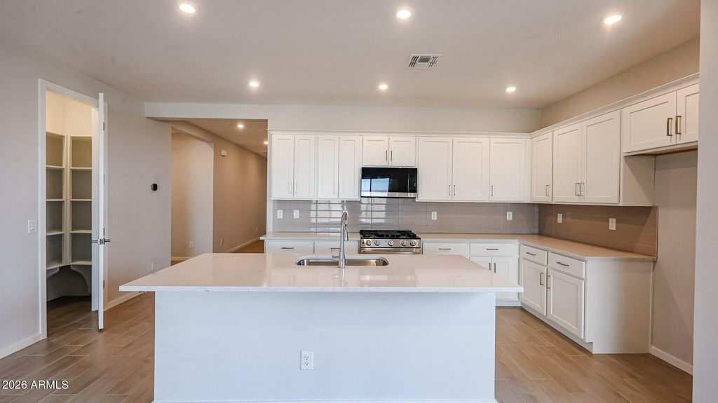 23022 W IRMA Lane, Surprise, AZ 85387 — photo 5