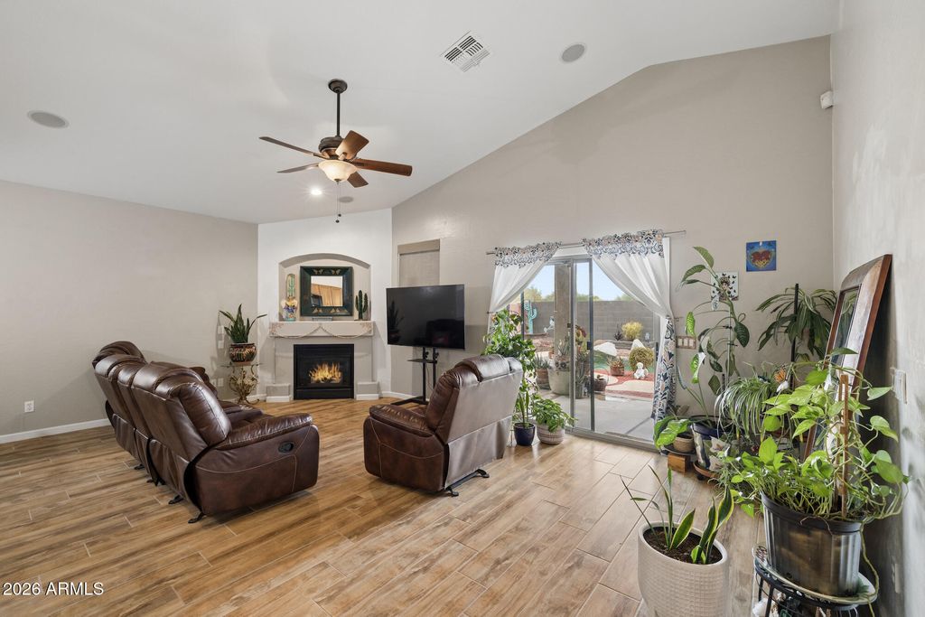 16924 W STEVENAGE Street, Surprise, AZ 85374 — photo 2