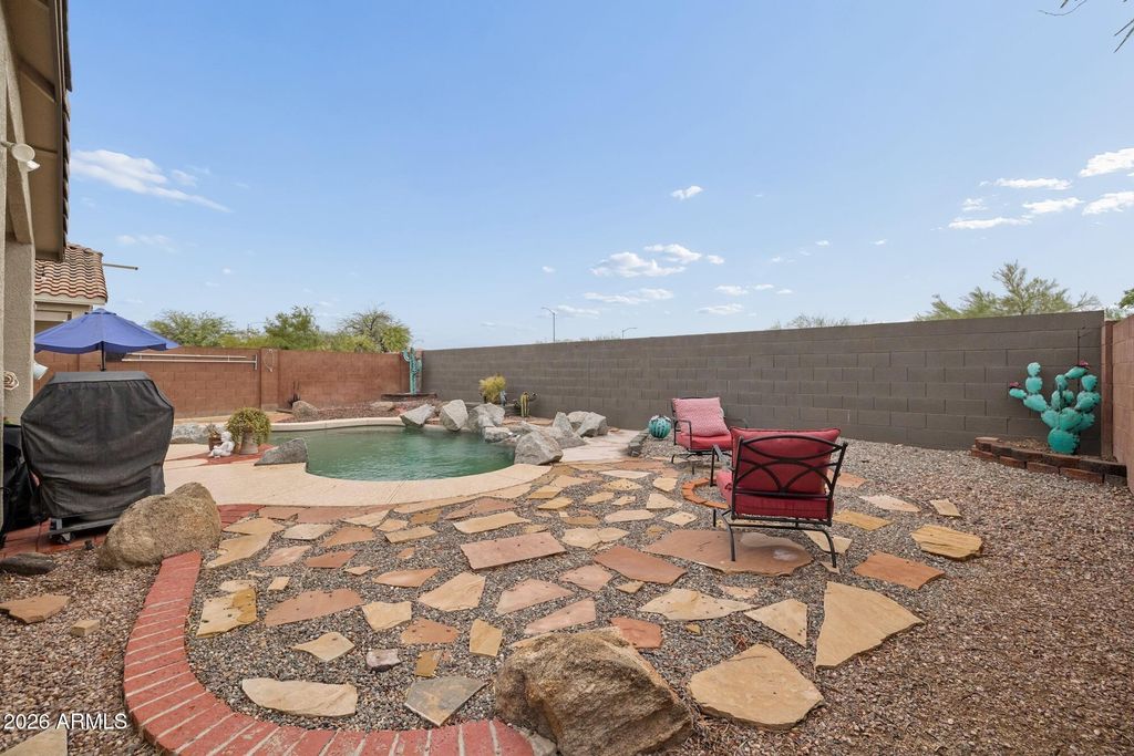 16924 W STEVENAGE Street, Surprise, AZ 85374 — photo 3