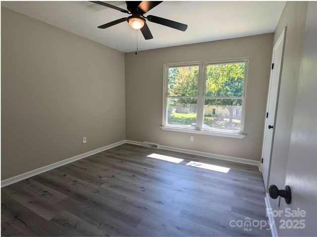 6219 Long Pine Drive, Charlotte, NC 28227