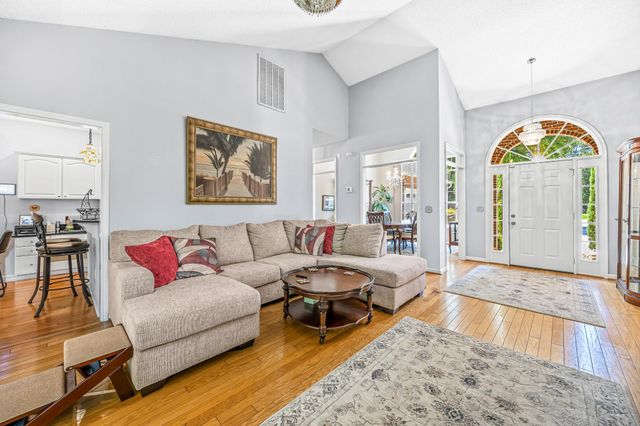 3170 Hermitage Dr., Little River, SC 29566