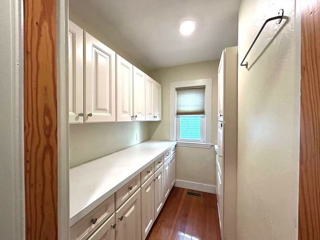 97 Bowdoin 1, Medford, MA 02155