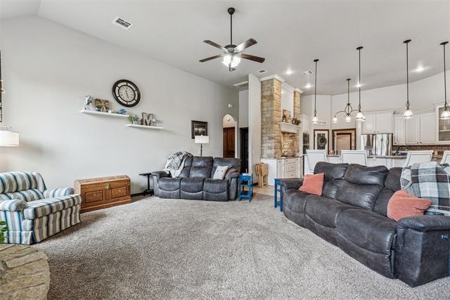 1404 NW 189th Street, Edmond, OK 73012