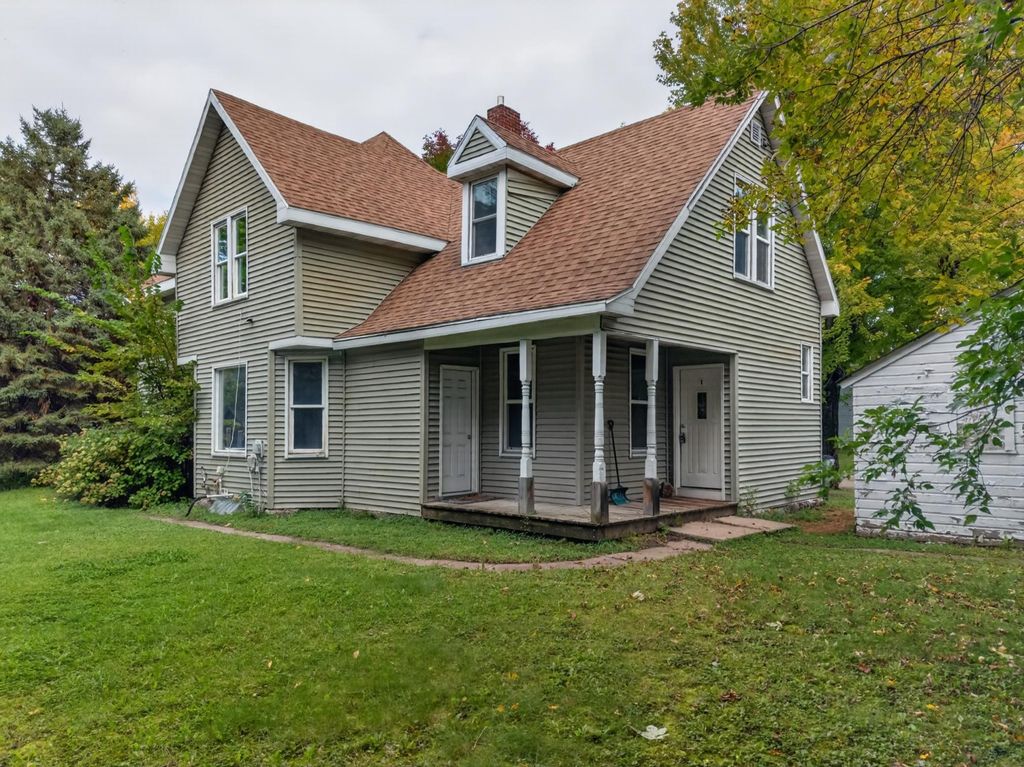 320 Augusta Avenue, Willmar, MN 56201 — exterior
