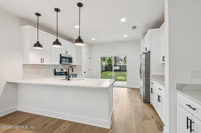 1027 MARTIN LUTHER KING JR Boulevard, Green Cove Springs, FL 32043