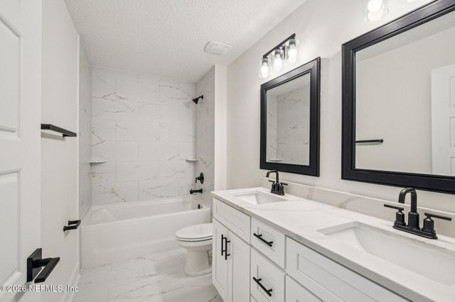 1027 MARTIN LUTHER KING JR Boulevard, Green Cove Springs, FL 32043