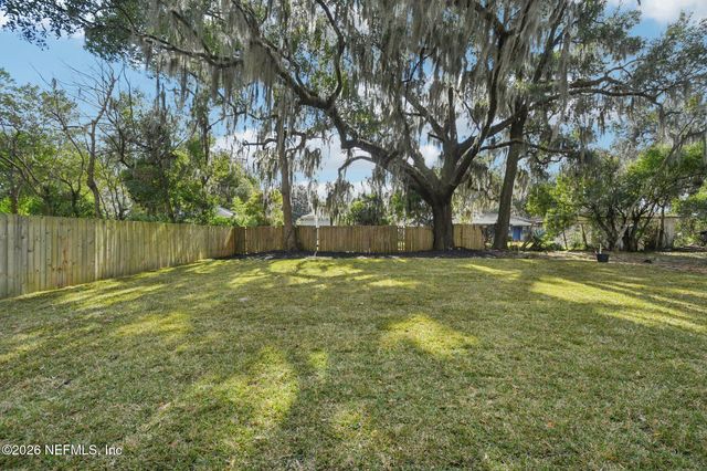 1027 MARTIN LUTHER KING JR Boulevard, Green Cove Springs, FL 32043