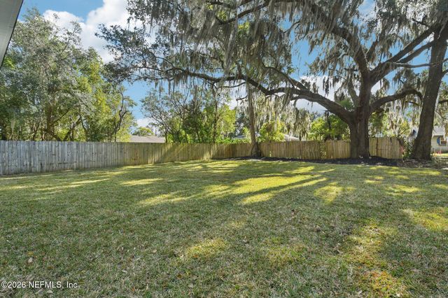 1027 MARTIN LUTHER KING JR Boulevard, Green Cove Springs, FL 32043