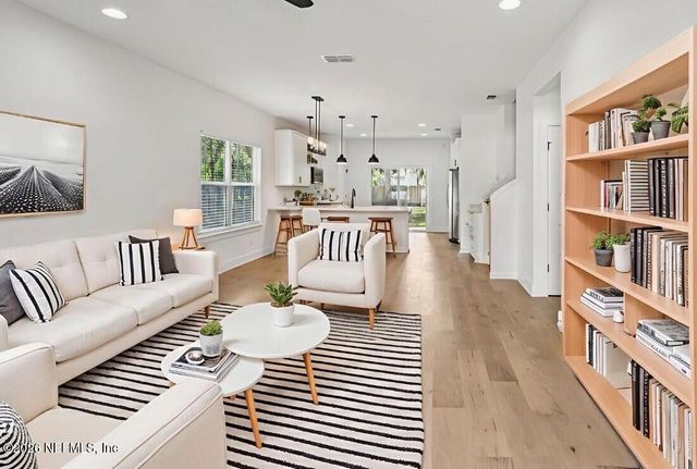 1027 MARTIN LUTHER KING JR Boulevard, Green Cove Springs, FL 32043