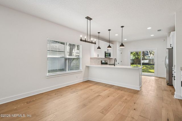 1027 MARTIN LUTHER KING JR Boulevard, Green Cove Springs, FL 32043