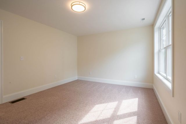 8 Wilderness Drive, Nashua, NH 03062