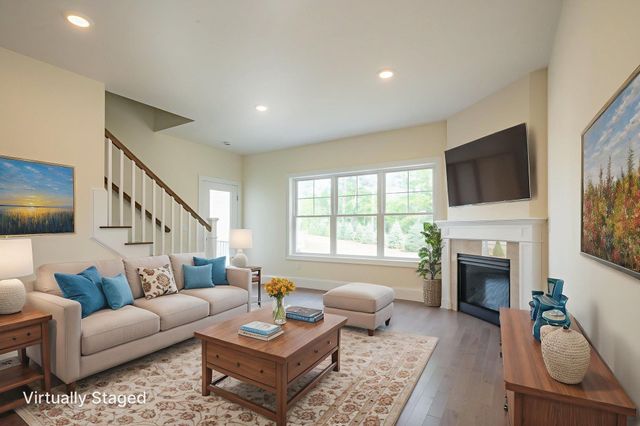 8 Wilderness Drive, Nashua, NH 03062