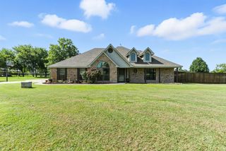 153 Star Point Lane, Weatherford, TX 76088