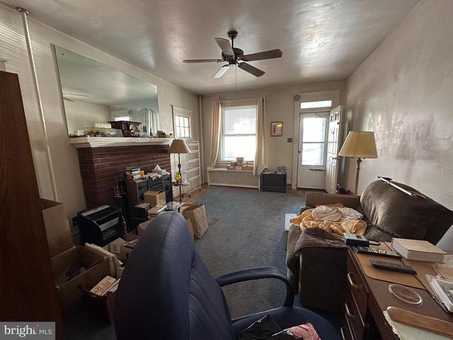 1941 BELLEVUE RD, Harrisburg, PA 17104