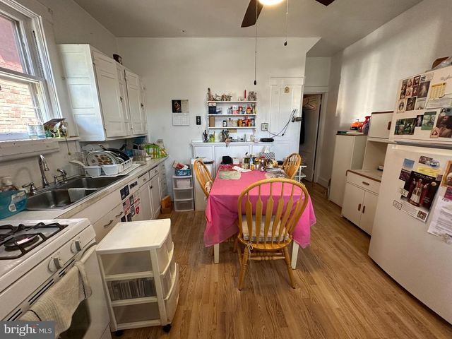 1941 BELLEVUE RD, Harrisburg, PA 17104