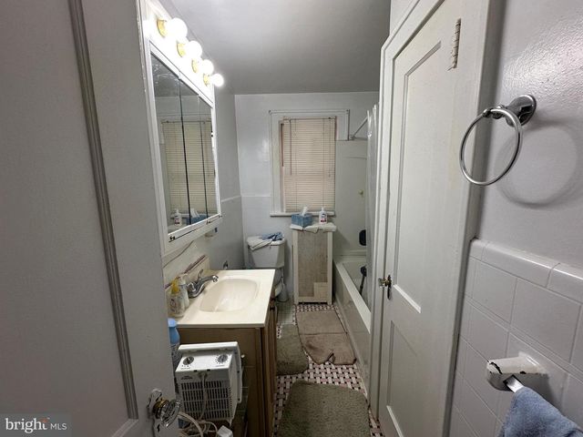 1941 BELLEVUE RD, Harrisburg, PA 17104
