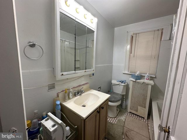 1941 BELLEVUE RD, Harrisburg, PA 17104