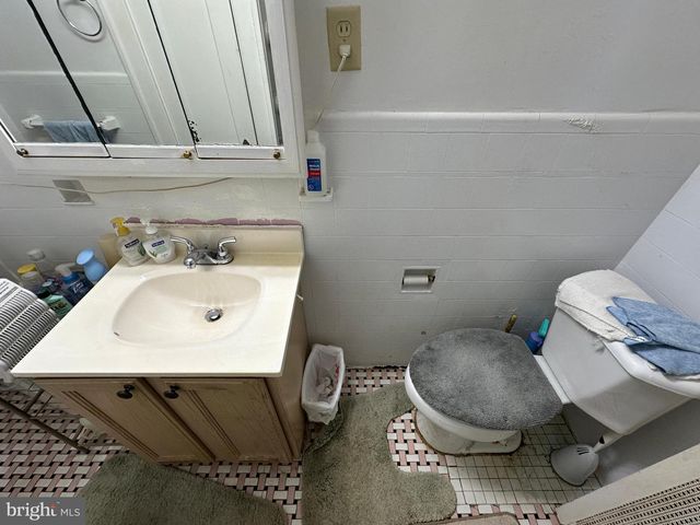 1941 BELLEVUE RD, Harrisburg, PA 17104