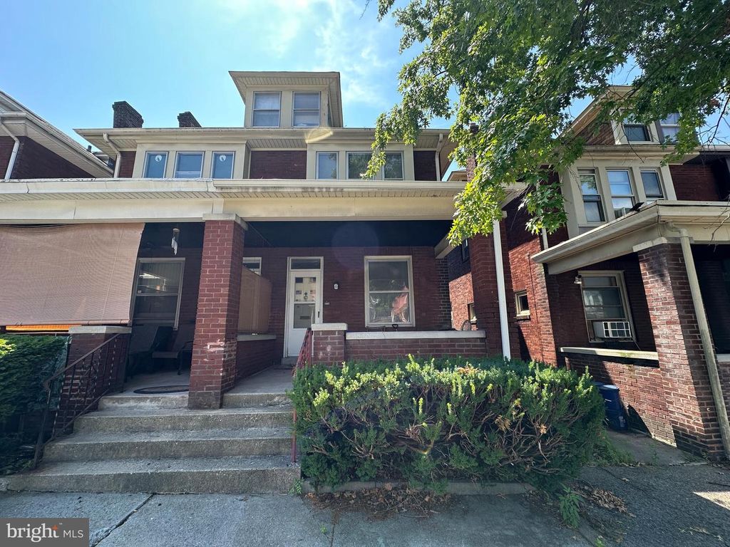 1941 BELLEVUE RD, Harrisburg, PA 17104